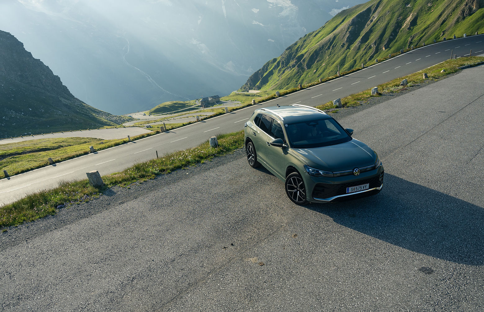 Für den Porsche Holding Newsroom konzipierte und verfasste PauaKommunikation eine Story rund um den neuen VW Tiguan. Im Mittelpunkt stand die emotionale Verbindung von Alltag und Traumstraße – verknüpft mit Fahrgefühl, Design und Funktion.
